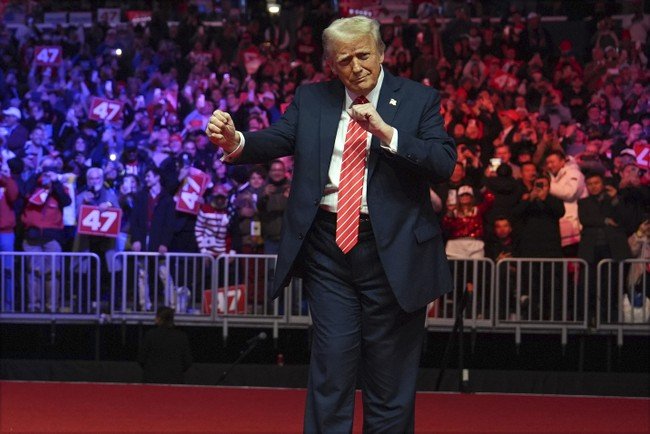 America First Fight Builds Around Trump Goes Full MAGA