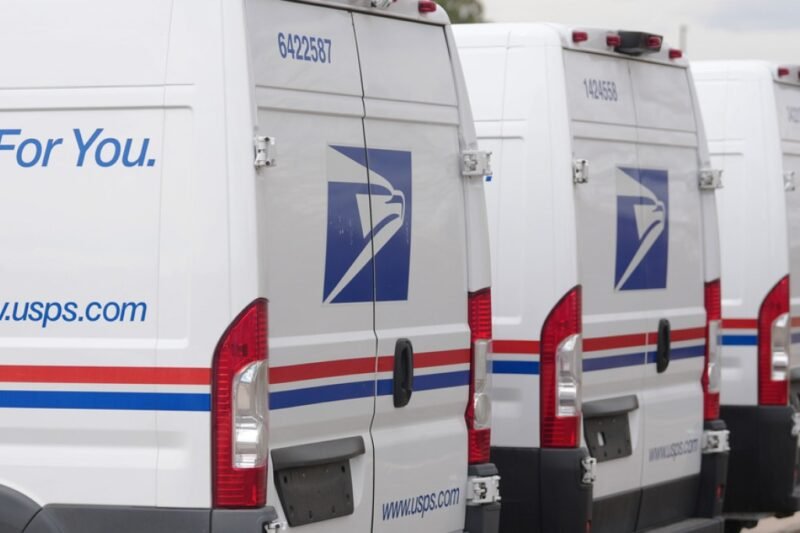 Appeals court hands Trump win in fight over 2020 USPS mail changes