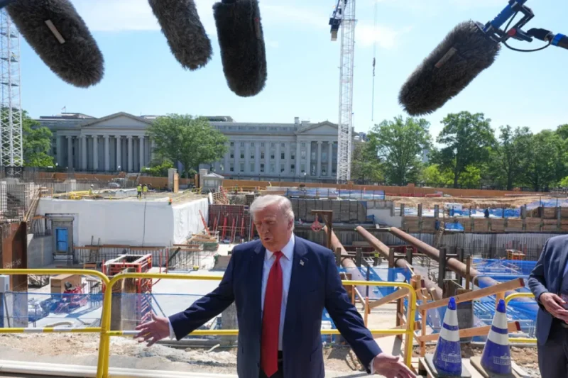 Trump Border Policy Faces Pressure Over Drops Ballroom Security
