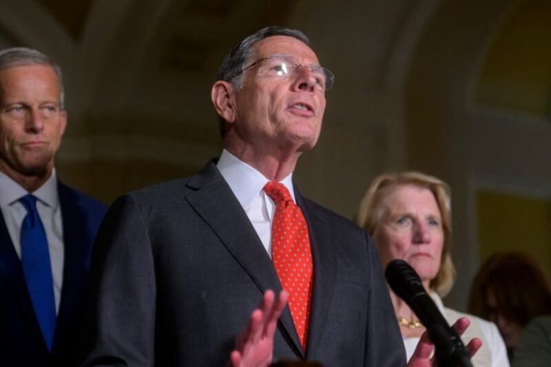 Trump leaves Republicans defending mystery Iran deal