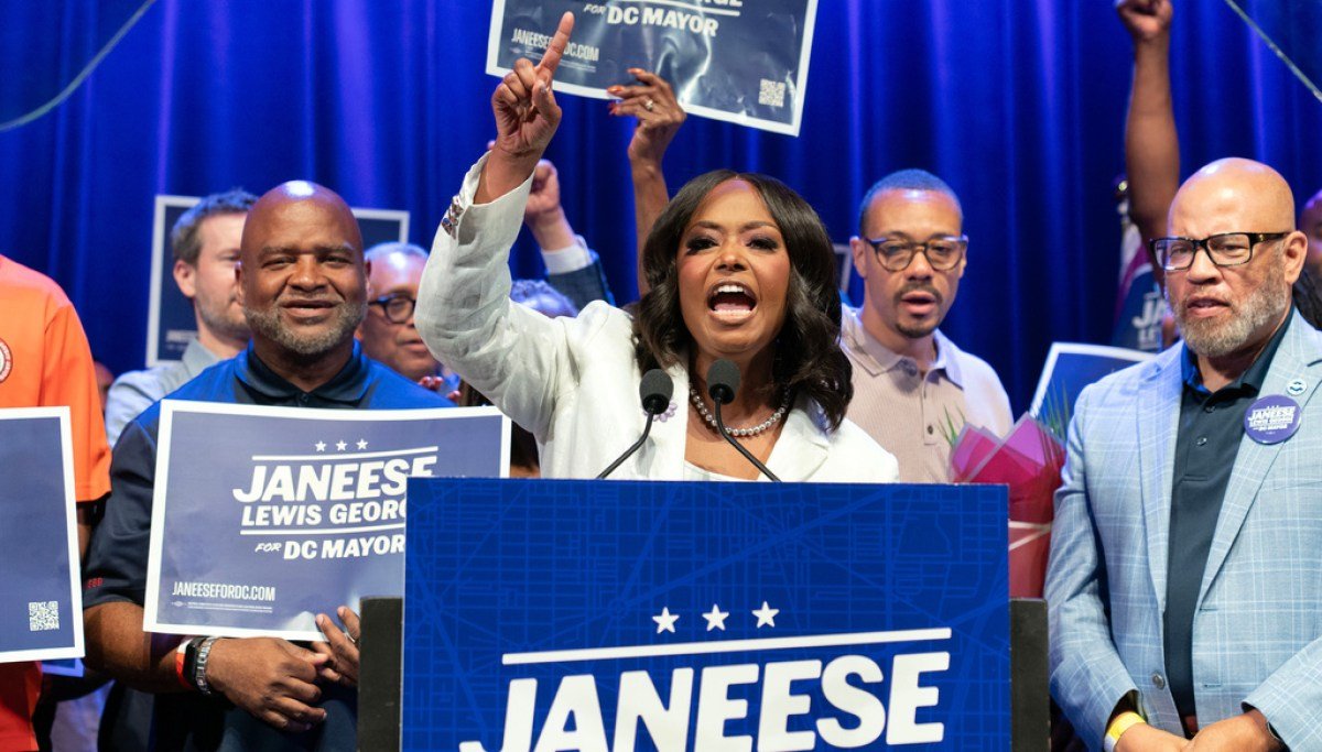 DC risks Trump's heavy hand with election of socialist mayor