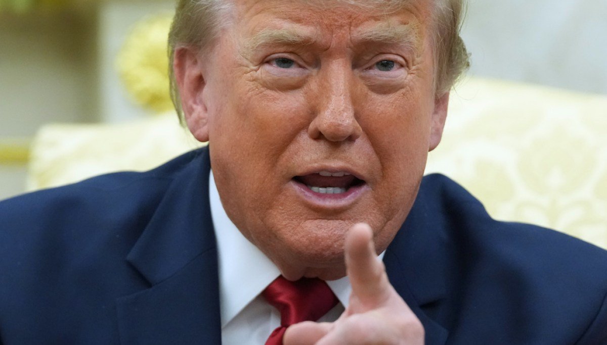 Trump pledges big disclosure on foreign election interference