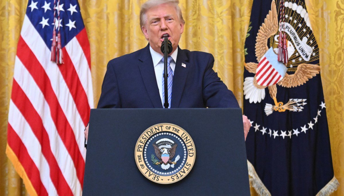 Trump searches for 'Vandal Proof' material for Reflecting Pool