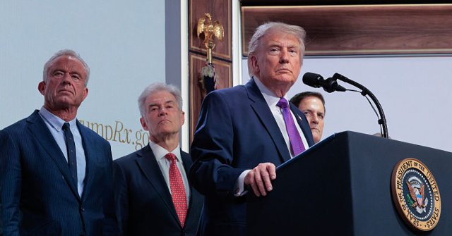 Trump Praised for Warning 500 Hospitals to Disclose Prices