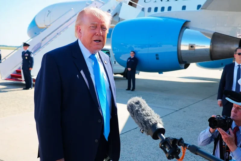 Immigration Fight Puts ICE in the Spotlight Report 2498