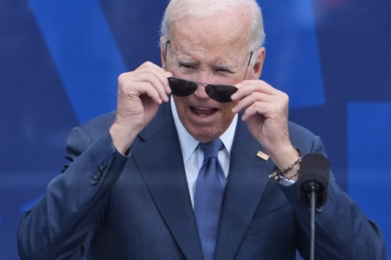 Foreign Policy Fight Puts Iran in Focus Report 1414