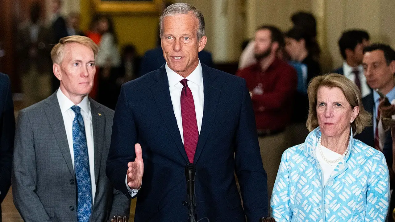 GOP advances ICE funding package